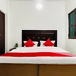 Collection O 45285 Hotel Ganpati Inn