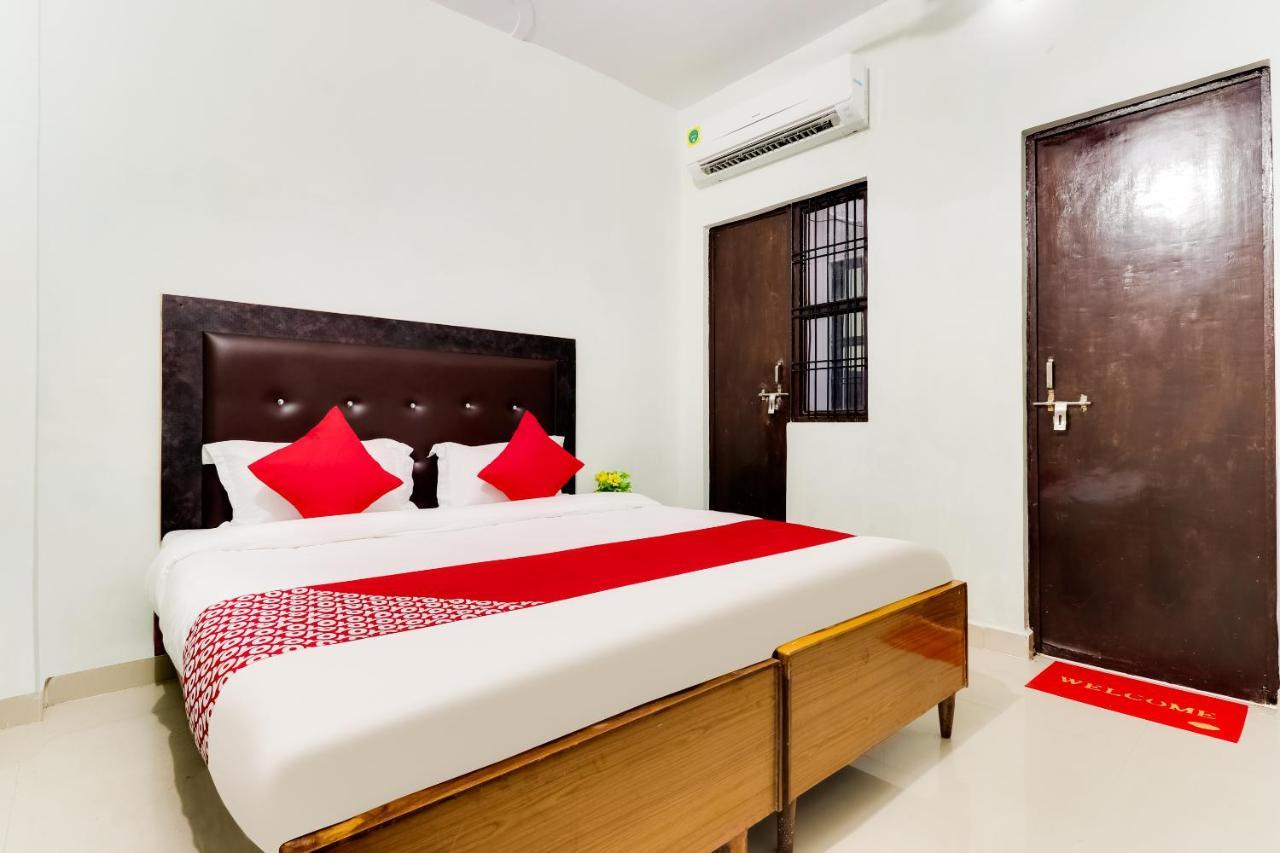 Collection O 45285 Ganpati Hotel 3*